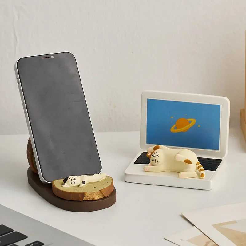 Cell Phone Mounts Holders Creative Resin Cat Phone Holder Universal Mobile Phone Stand Bracket Ornament Figurines Home Office Desktop Accessories Deco