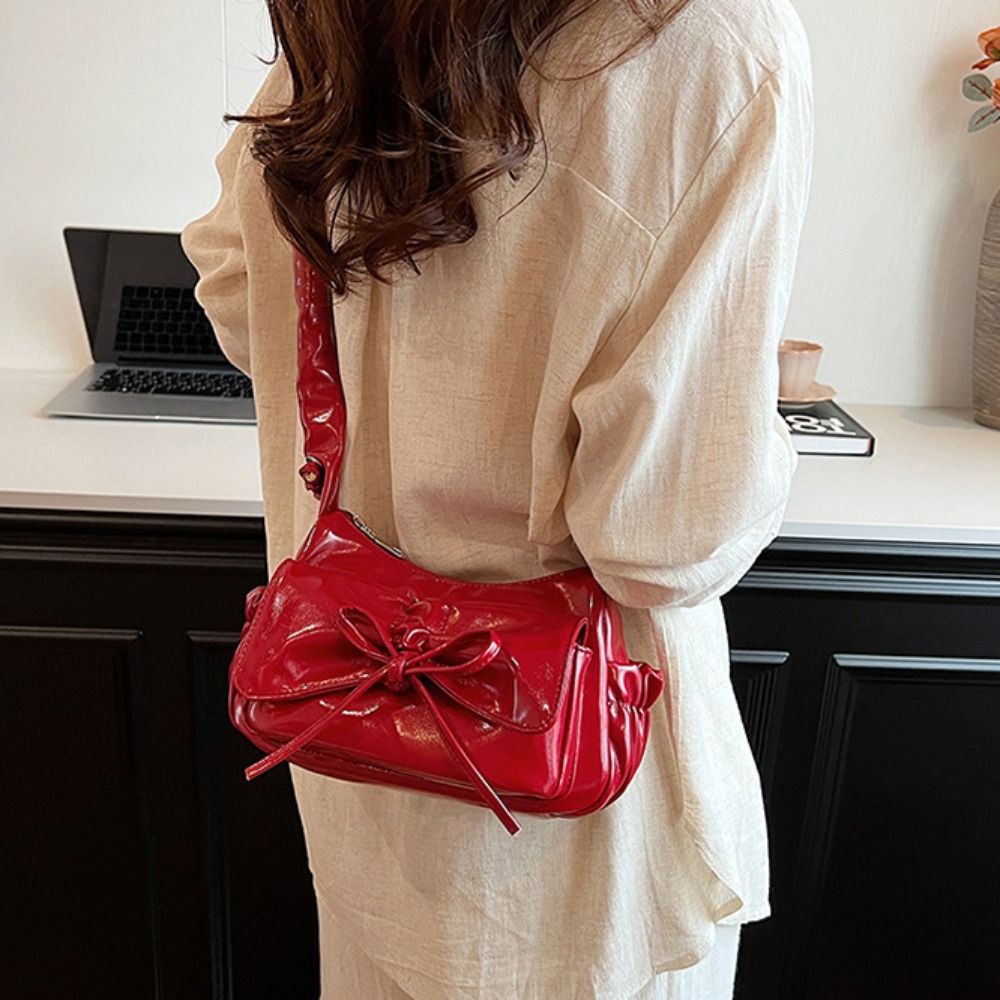 Luxury French Style Bowknot Underarm Bag Korean Style Solid Color Y2k Shoulder Bag Tote Bag Pleated Pu Dumpling Bag Women