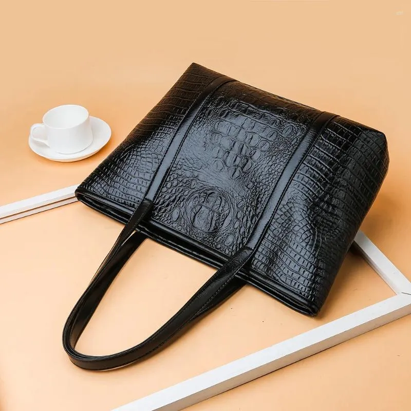 Handbags Skillful Manufacture Women Large Capacity Handbag Crocodile Leather Shoulder Bag Travel Shopping Tote