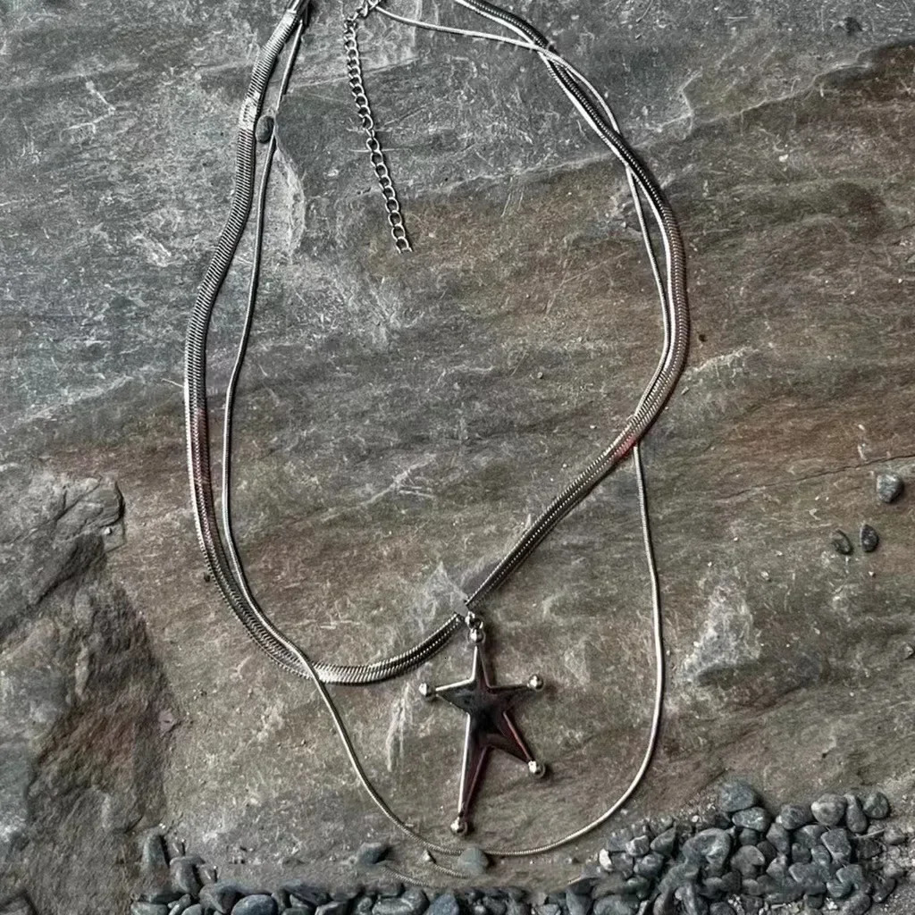 Korean Fashion Steel Star Pendant Necklace Cute Punk Charm Necklace Female Y2K Accessory Chain Necklace Gothic Jewelry 241107