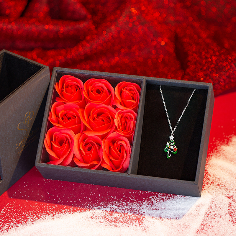 Elegant Women's Christmas Star Necklace Featuring Sparkling Zircon Stones