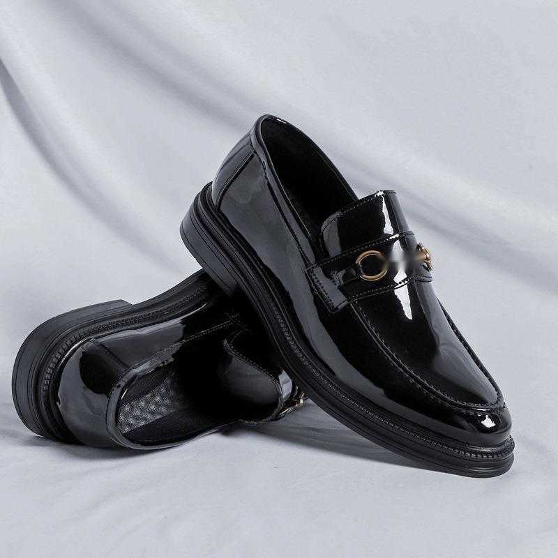 Men Dress Shoes Korean Version Versatile Fashion Pointed Casual Leather Shoes Cover Foot Business Lazy Mens Shoes Single Shoe Model 241009