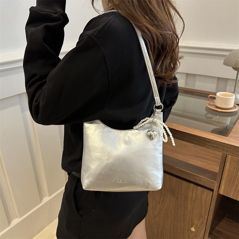 Women Fashion Shoulder Bag with Pendant Simple Tote Handbag Solid Color Shopping Sling Bag Female Commute Bag
