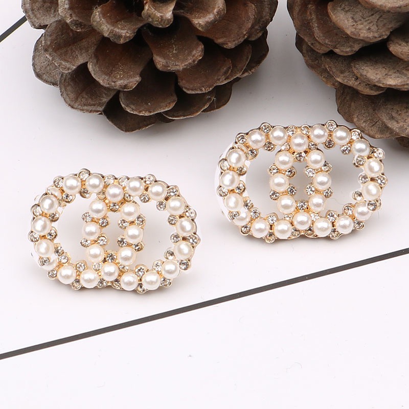 8045Hot selling classic 18K gold-plated 925 silver luxury brand designer letter nail geometry famous women's round crystal diamond pearl earrings wedding banquet