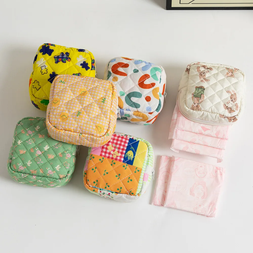 Small Lipstick Makeup Pouch Mini Women Cute Cosmetic Bag for Gaskets Napkin Towel Storage Bags Pouch Case Sanitary Pad Organizer