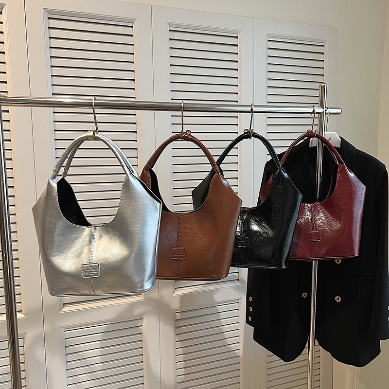 Shoulder Bag for Women PU Leather with Inner Pocket Underarm Bag Solid Handbag Tote Bag Work Travel Bag