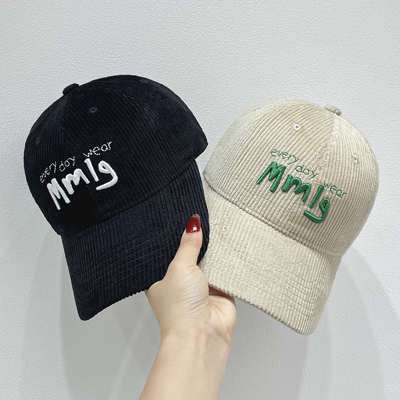 Free shipping New Designer Baseball caps hat Men Women fitted hats Luxury embroidered baseball cap Sun Hats Adjustable cap Z-7