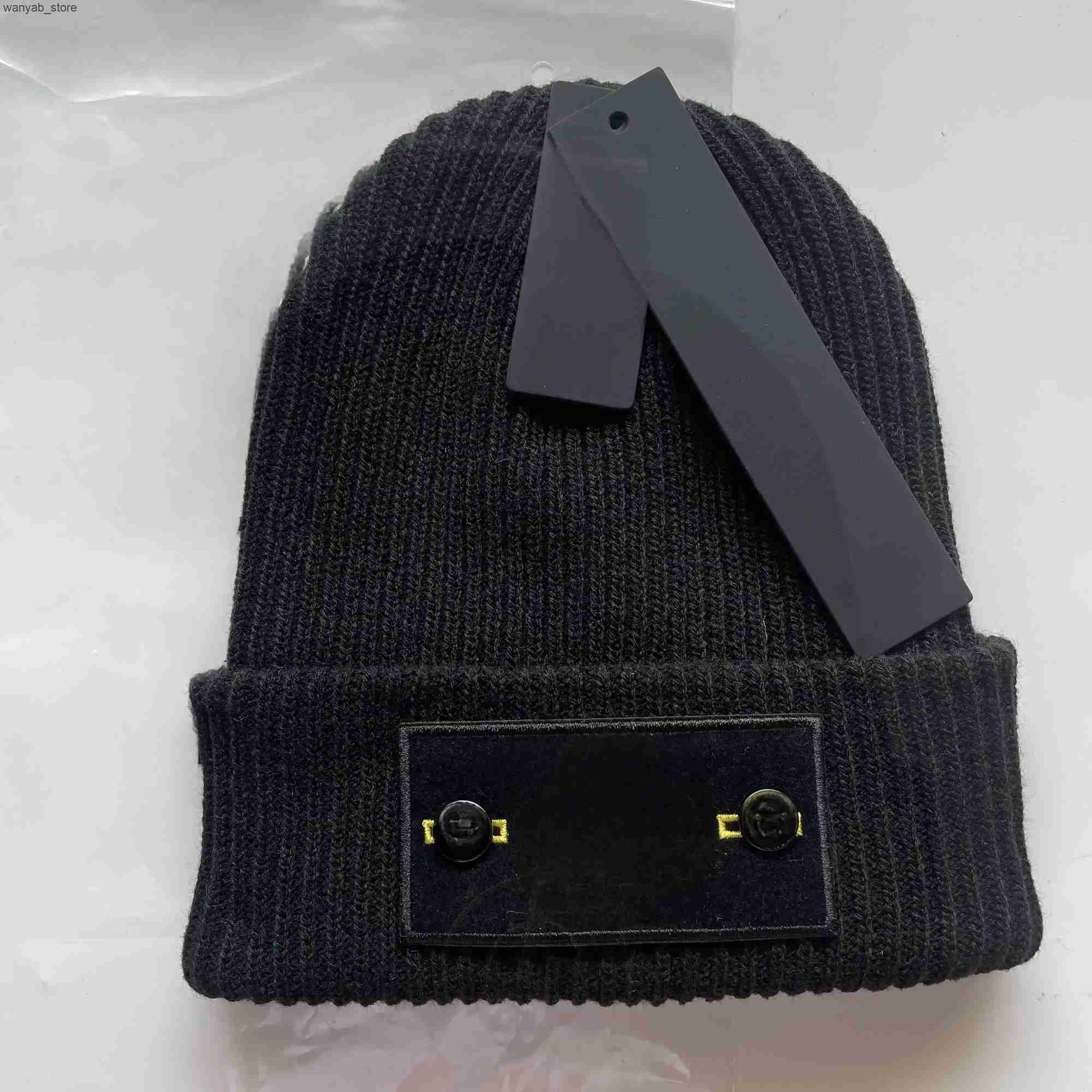 Beanie/Skull Caps 2024 Winter New Y2K Hip Hop Street Mens and Womens Universal Warm Hoodie Wool Knitted Hat L240910