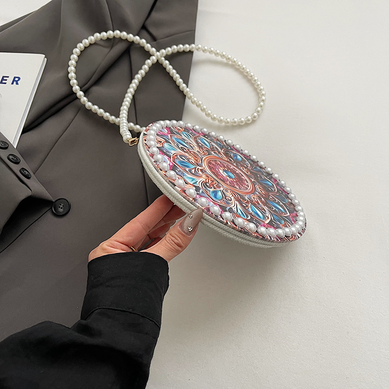 Cotton and Linen Shoulder Bag Fashion Designer Round Mobile Phone Pearl Bag Vacation Purse for Women Shopping Travel