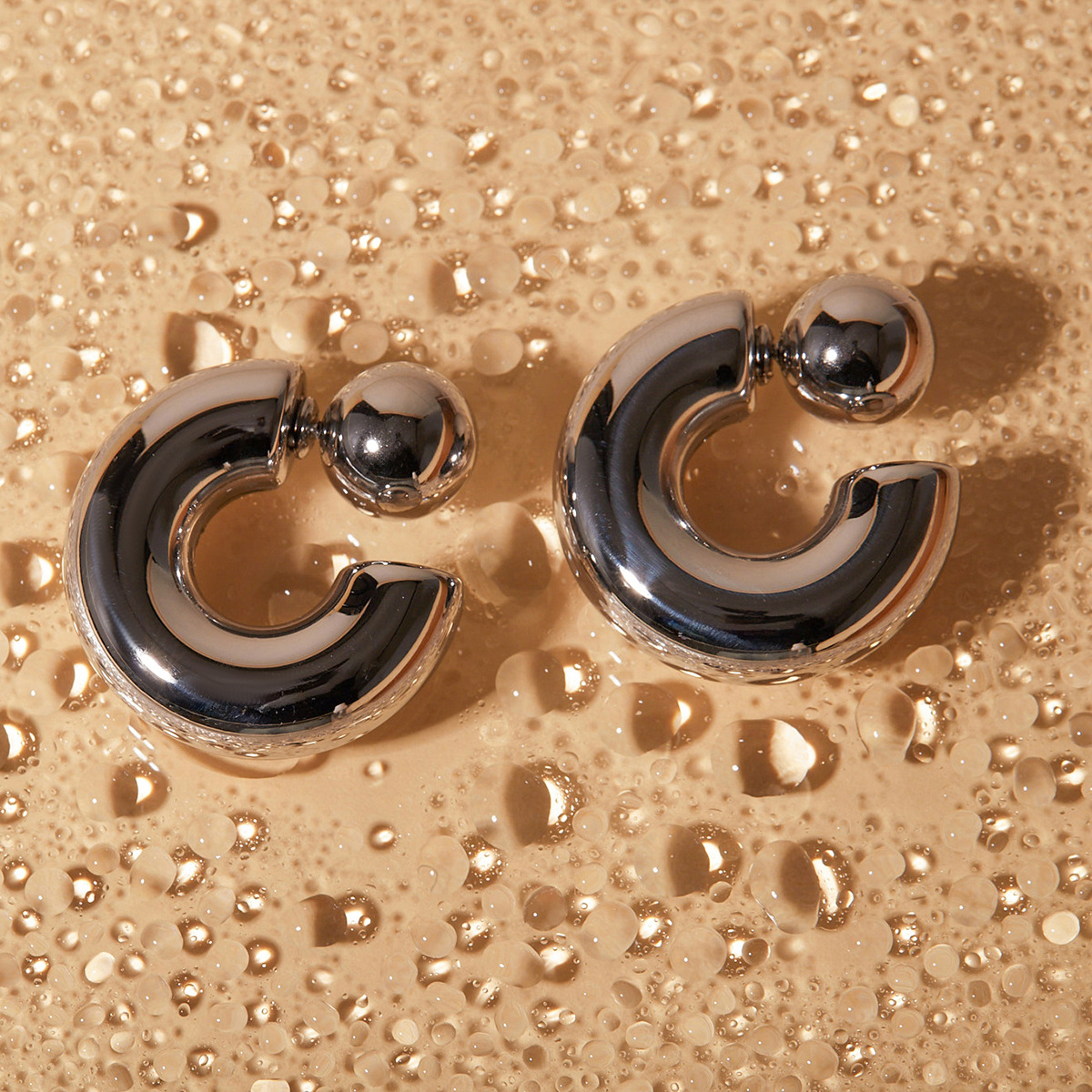 18k Gold-plated Fashionable Earrings for Women Exaggerated Female Personality Round Stainless Steel Earrings Factory Wholesale