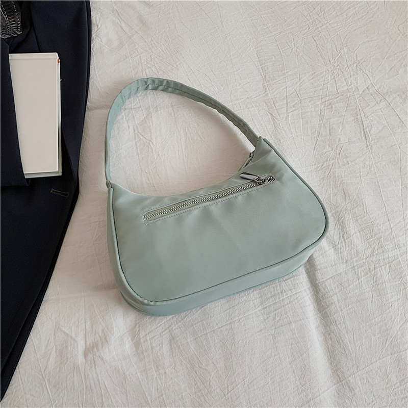 Women Fashion Shoulder Bag Zip Closure Simple Underarm Bag Simple Tote Handbag Elegant Shoulder Purse Party Vacation Bag