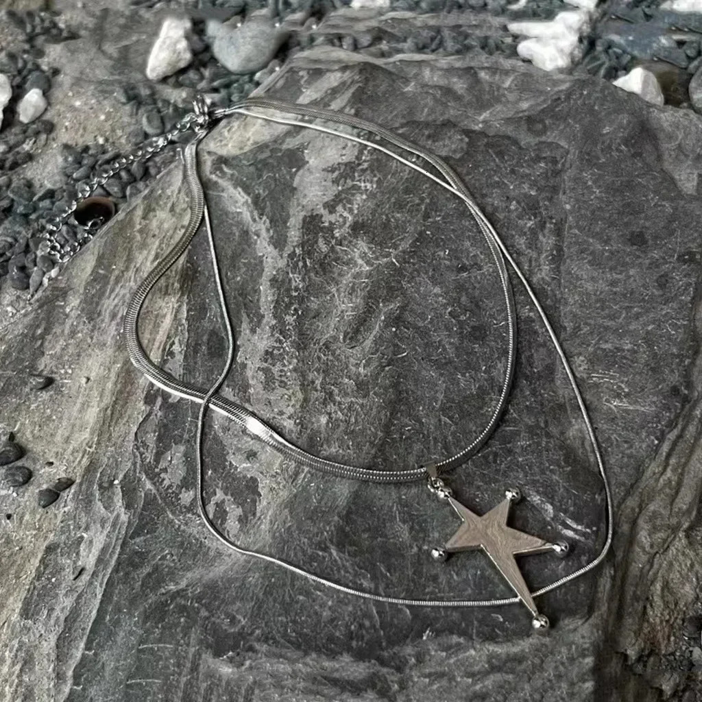 Korean Fashion Steel Star Pendant Necklace Cute Punk Charm Necklace Female Y2K Accessory Chain Necklace Gothic Jewelry 241107