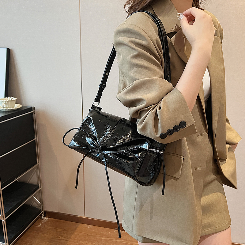 Fashion Ruched Bow Shoulder Bag PU Leather Crossbody Bag Designer Shoulder Purse Flap for Women Girls