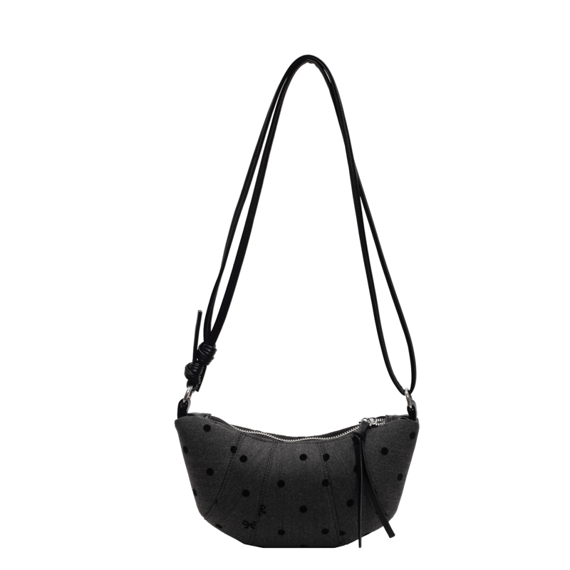 Women Crossbody Bag Adjustable Strap Nylon Shoulder Bag with Zipper Half Moon Dumpling Bag Travel Sling Bag