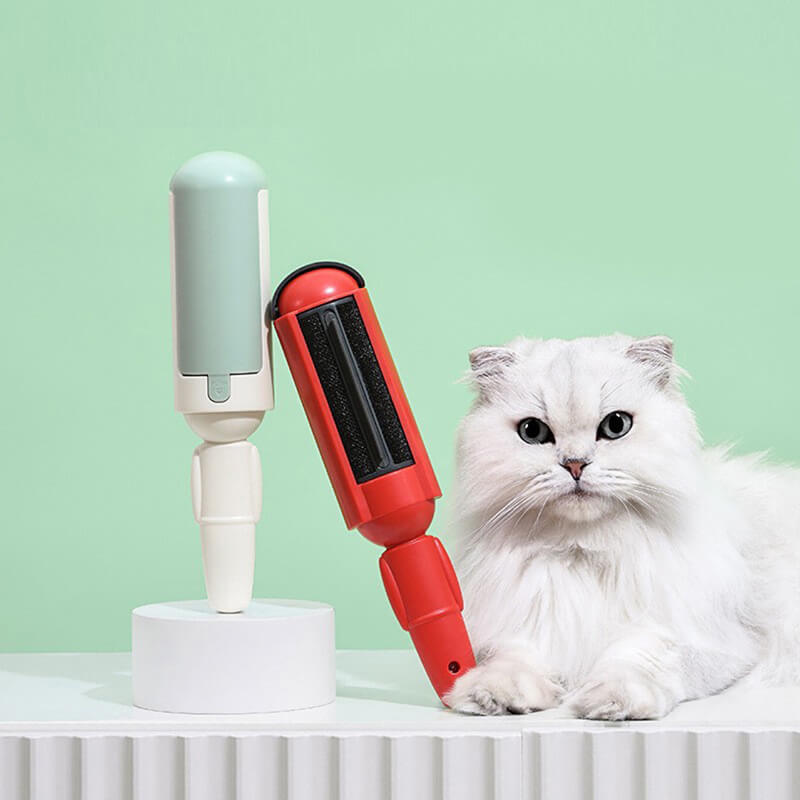 Manufacturers wholesale reusable portable pet hair removal roller sticky brush non-slip handle pet cleaning tools