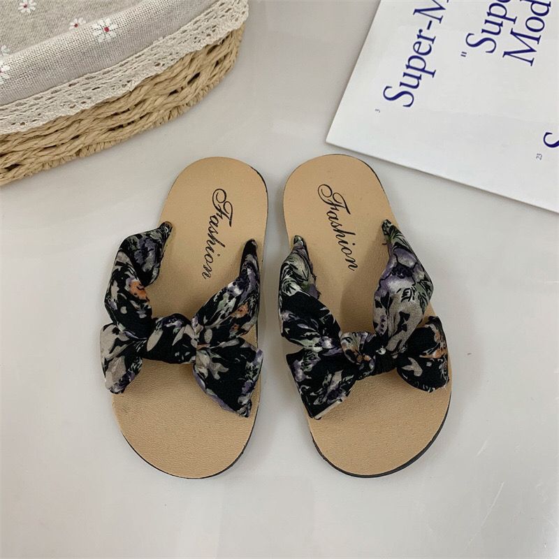 Girls Slippers Crkss Thick Sole Slipper Children Princess Fashionable Toddler Youth Outwear Sandal r02N#