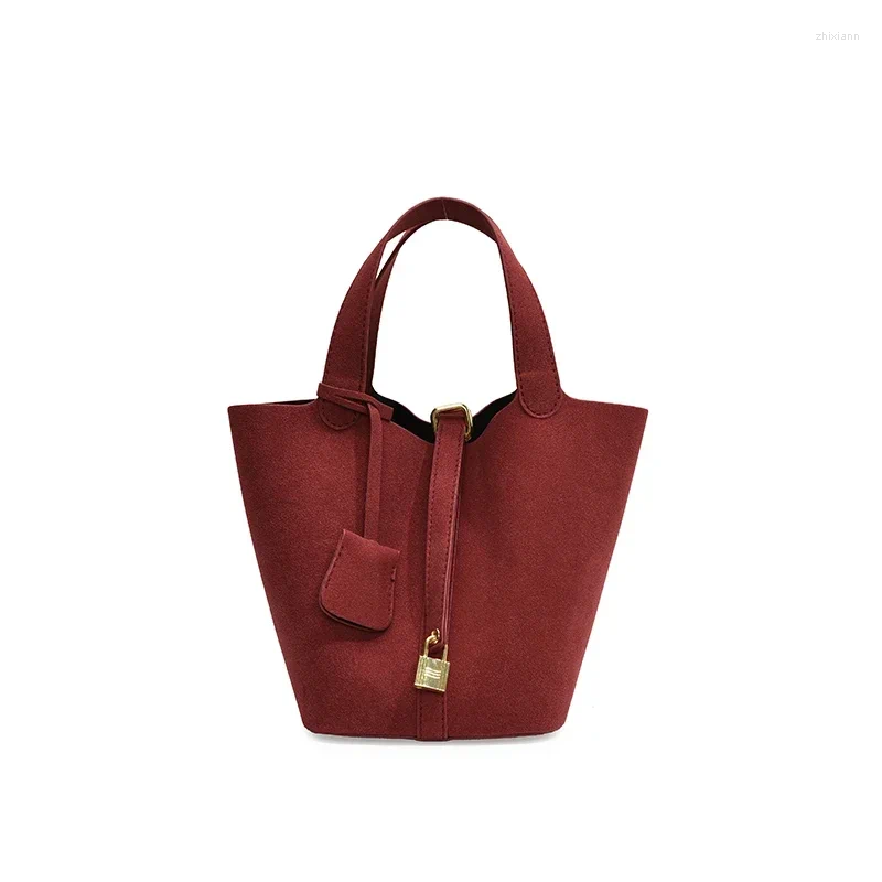 Free Shipping Drawstring Basket Bag For Women 2024 Autumn And Winter Frosted Bucket Handbag Casual Red Wedding Designer Bag Luxury Bag Tote Bag