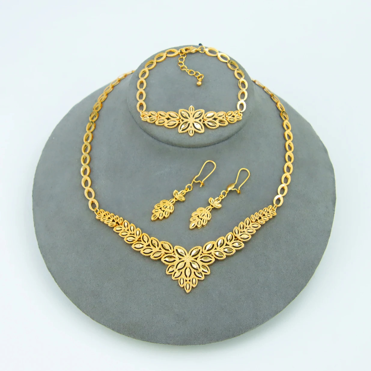 Dubai Wedding Jewelry Set 21k Gold Plated Arab Bridal Gold Necklace Bracelet Earrings Brazilian Women Vintage Jewelrys 241107