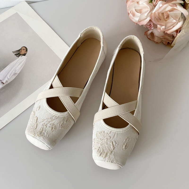 Floral Embroider Ballet Shoes Woman Elegant Almond Toe White Lace Ballerina Flats Ladies Cross Straps Wedding Party Mary Janes