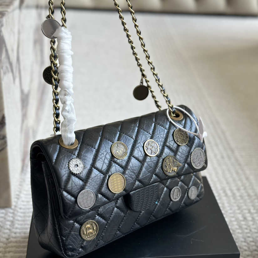 Classic vintage Lingge medal bag shoulder bag Fashion Bags Shopping Satchels leather crossbody messenger woman wallet totes Luxury designer purses 240415
