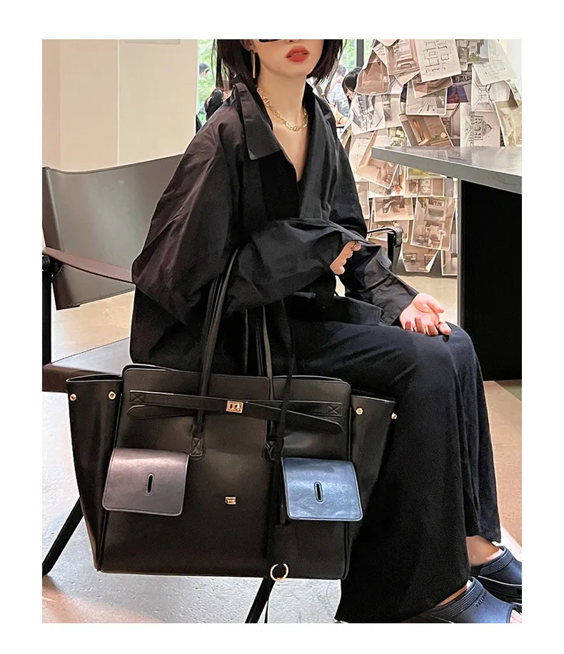 Woman bag tote bag Large Capacity Travel Lage Black Bag High Quality Square Buckle Design Shoulder Handbag Shopper