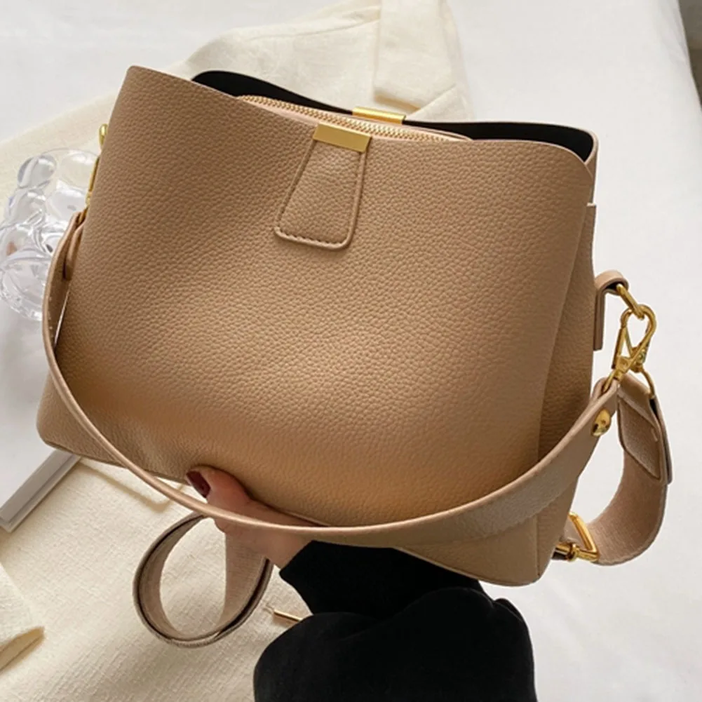 Women's Crossbody Sling Bag: Large hot Capacity Casual Underarm Bag for Ladies