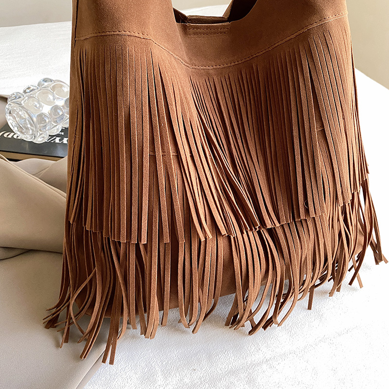 2024 new fashionable fashionable frosted fringed bag bag retro suede bucket bag cross-body bag