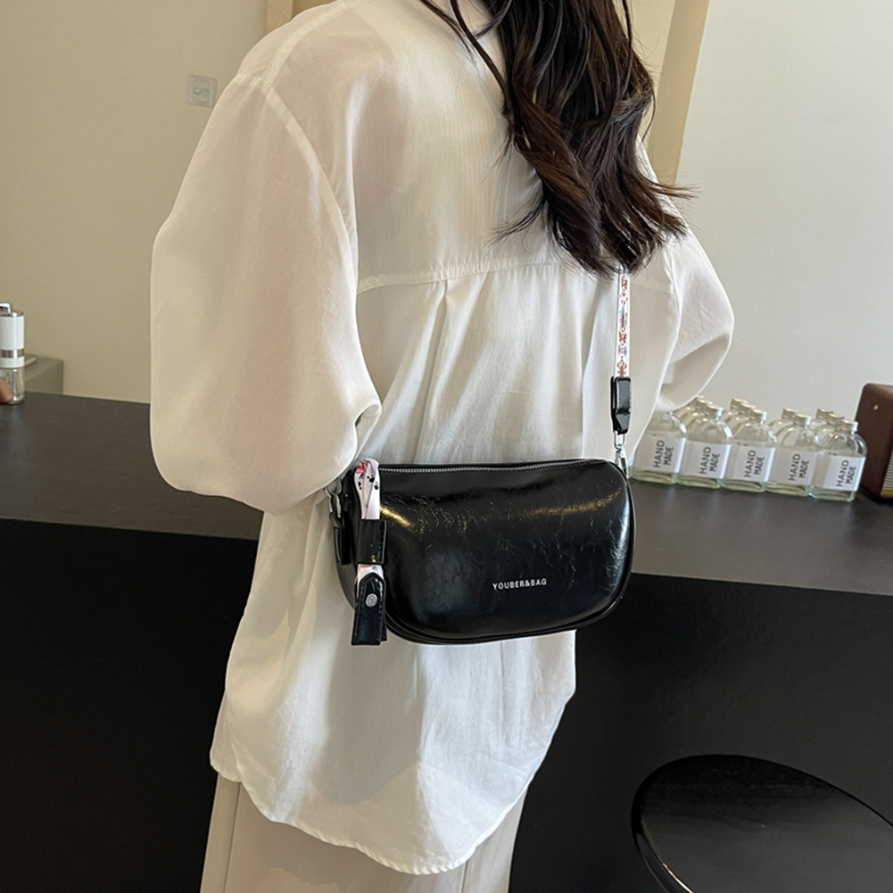Women PU Chic Hobo Bag Large Capacity Casual Messenger Bag Solid Color Stylish Crossbody Bag Adjustable Strap for Outdoor Travel