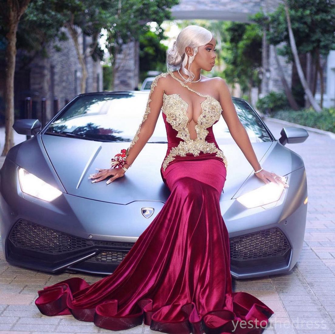 2024 Prom Dresses for Special Occasions One Shoulder Long Sleeves Illusion Evening Dresses Formal Gowns Beaded Lace Birthday Reception Dresses For Bla