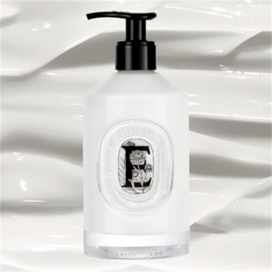 Hand Care Repairing and Protective Complete Exfoliation Hand cream sanitizer set 350ml free shopping