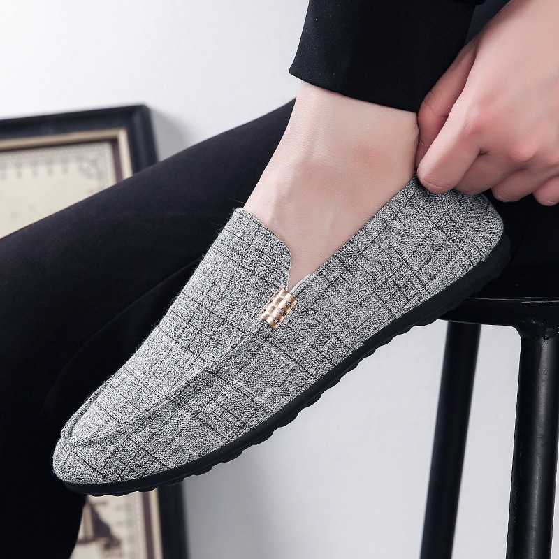 Spring and Autumn New Bean Shoes Mens Korean Trendy Lazy Shoes Mens One Step Casual Shoes Mens Breathable Cloth Shoes Men