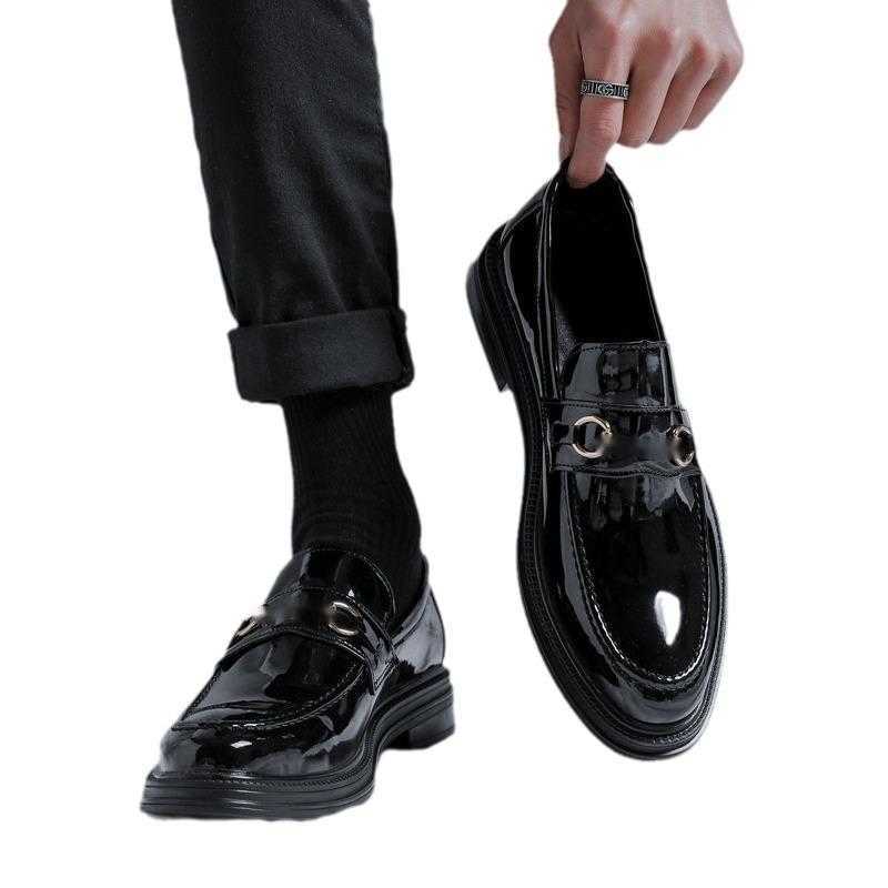 Men Dress Shoes Korean Version Versatile Fashion Pointed Casual Leather Shoes Cover Foot Business Lazy Mens Shoes Single Shoe Model 241009