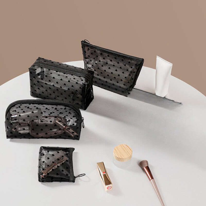 heart-shaped printed grid portable makeup bags, multifunctional transparent women lipstick storage bags.