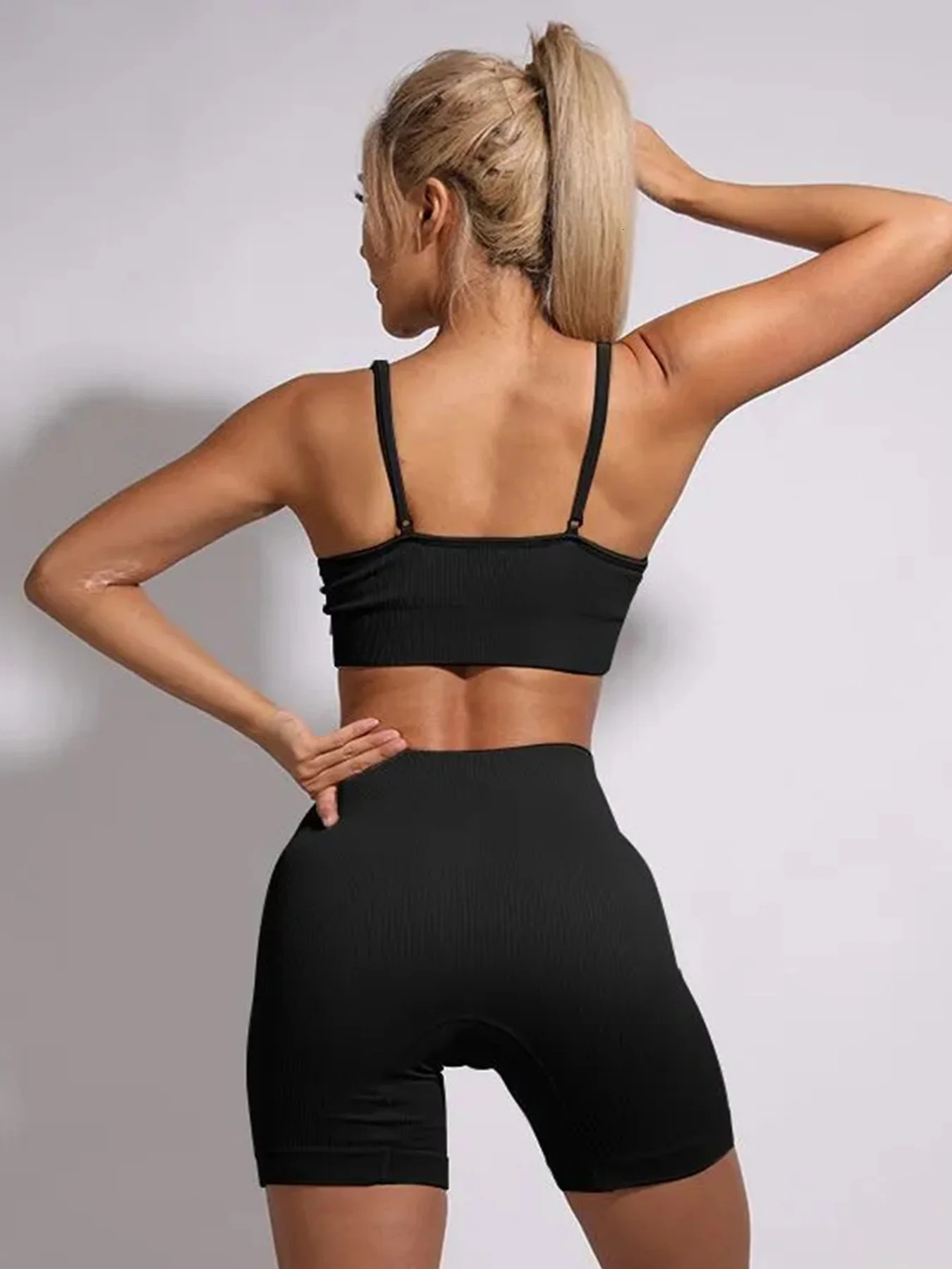 Seamless Ribbed Yoga Sets Workout for Women 2 Pieces Gym Suits Crop Tank High Waist Shorts Outfits Fitness Running 240402