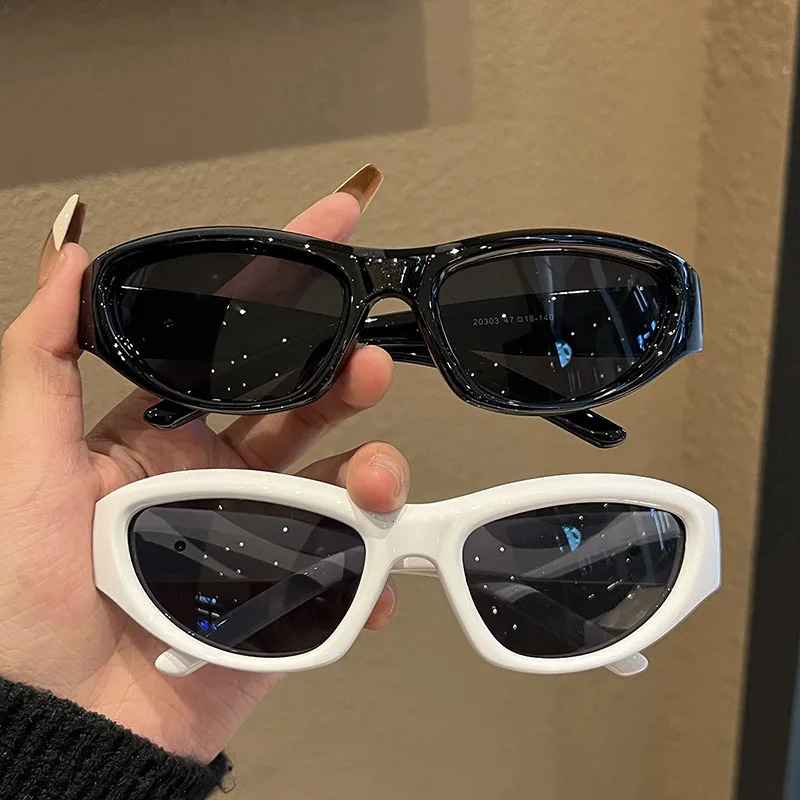 Y2K Style Punk Sports Sunglasses Women Men Steampunk Cat Eye Sun Glasses Mirror Fashion Eyewear Vintage Shades Eyeglasses 240402