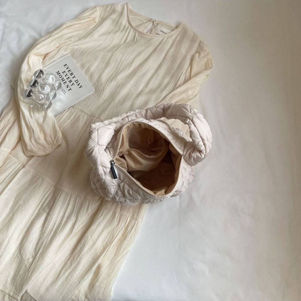 Casual Korean Style Space Cotton Shoulder Bag Plaid Solid Color Rhombus Plaid Handbag Banquet Bubble Cloud Bag Girls