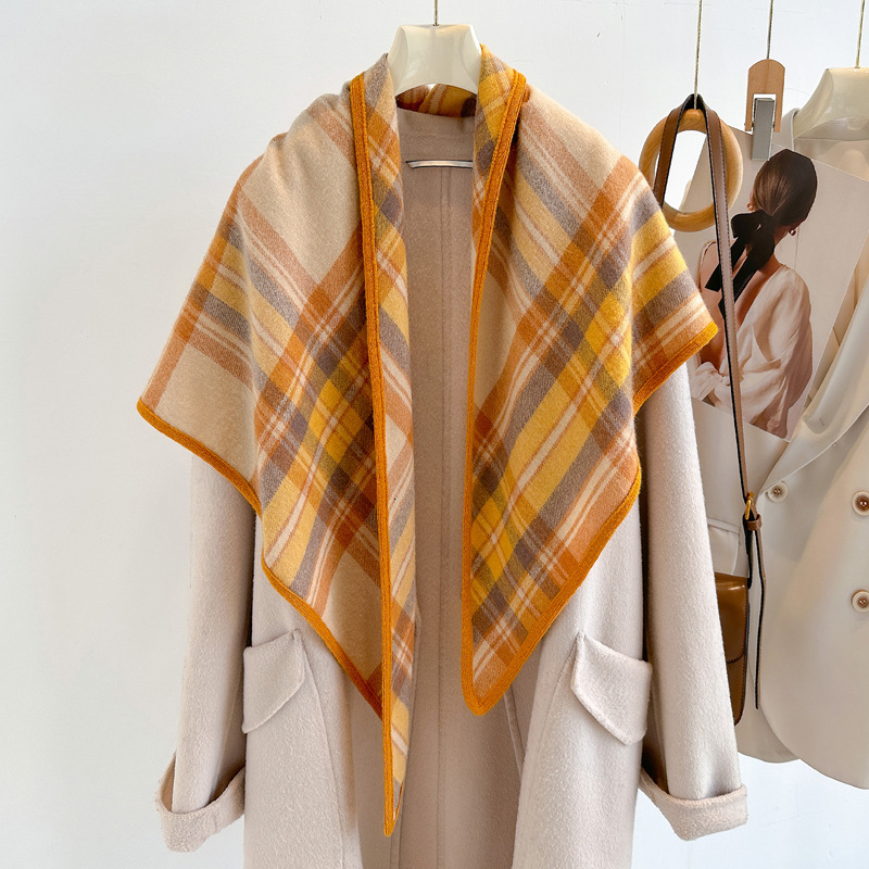 High quality fashion design,arutumn and winter women knitted cashmere plaid triangular shawl