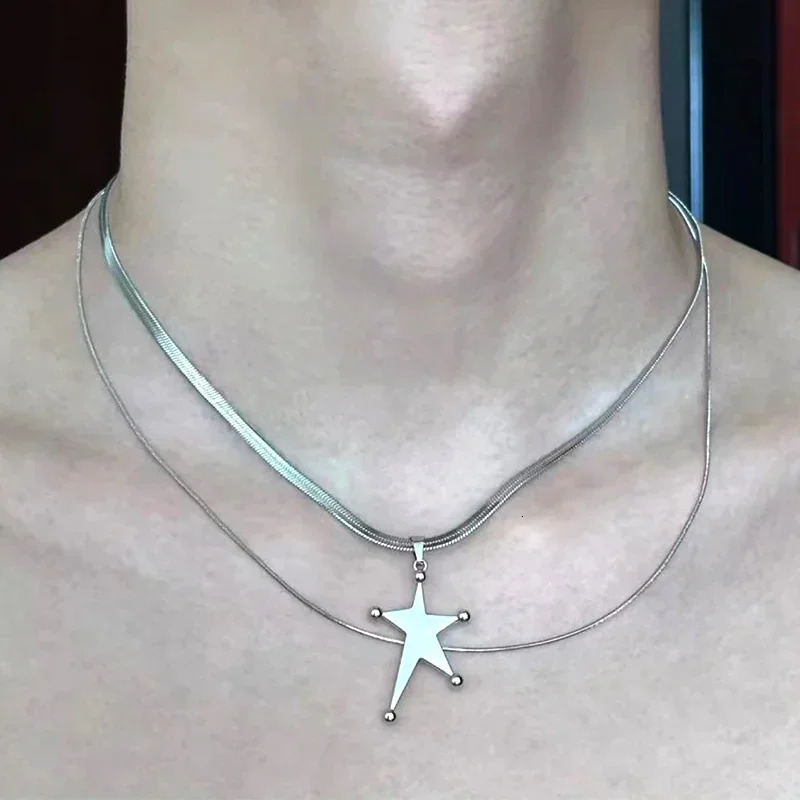 Korean Fashion Steel Star Pendant Necklace Cute Punk Charm Necklace Female Y2K Accessory Chain Necklace Gothic Jewelry 241107