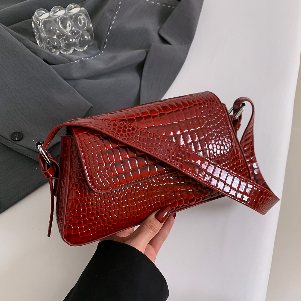 Retro Red Crocodile Pattern Leather Shoulder Bag for Women Luxury Flap Crossbody Bag Solid Color Underarm Tote Bags Lady Handbag