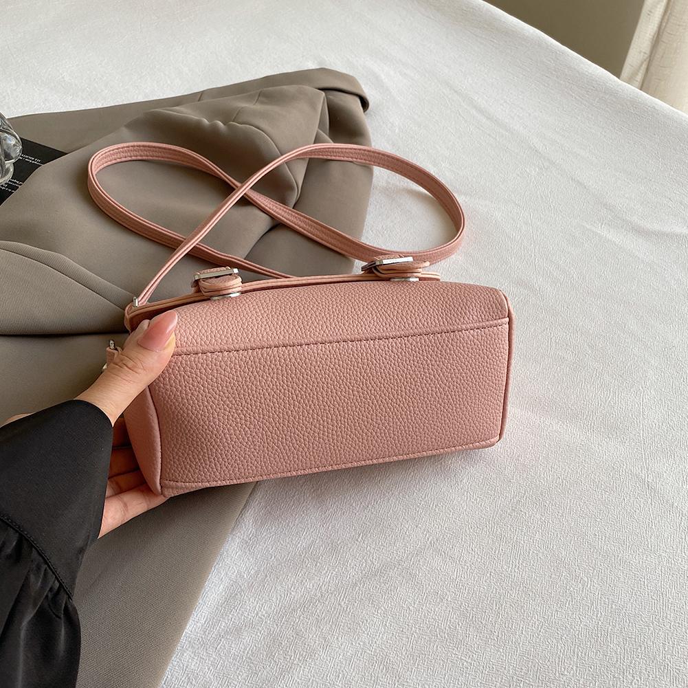 Women PU Flap Shoulder Bag Solid Color Vintage Messenger Bag Adjustable Strap Fashion Handbag Outdoor Travel Bag