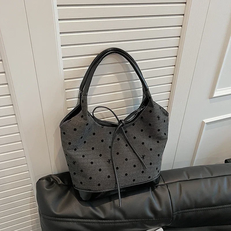 PU hasp Bucket Shoulder Bags 2024 New Sewing Thread Versatile Solid Color Fashion Soft Large Capacity bow Women's Handbags