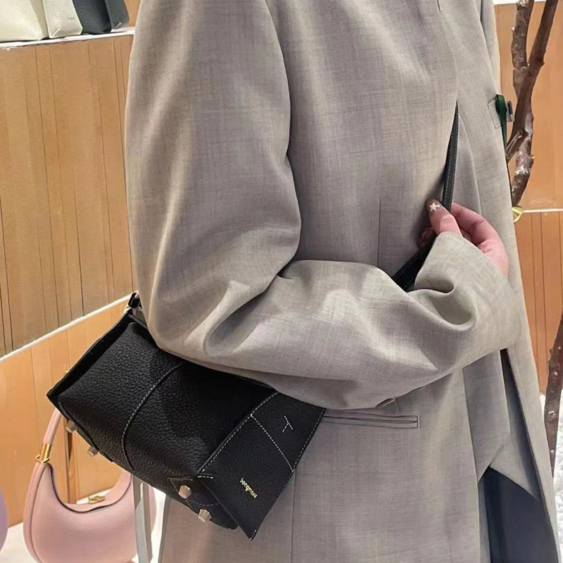 Original Brand Design Women Shoulder Bags New Adjustable Shoulder Bag Casual Style Classic Women Crossbody Bags Baguette Bag