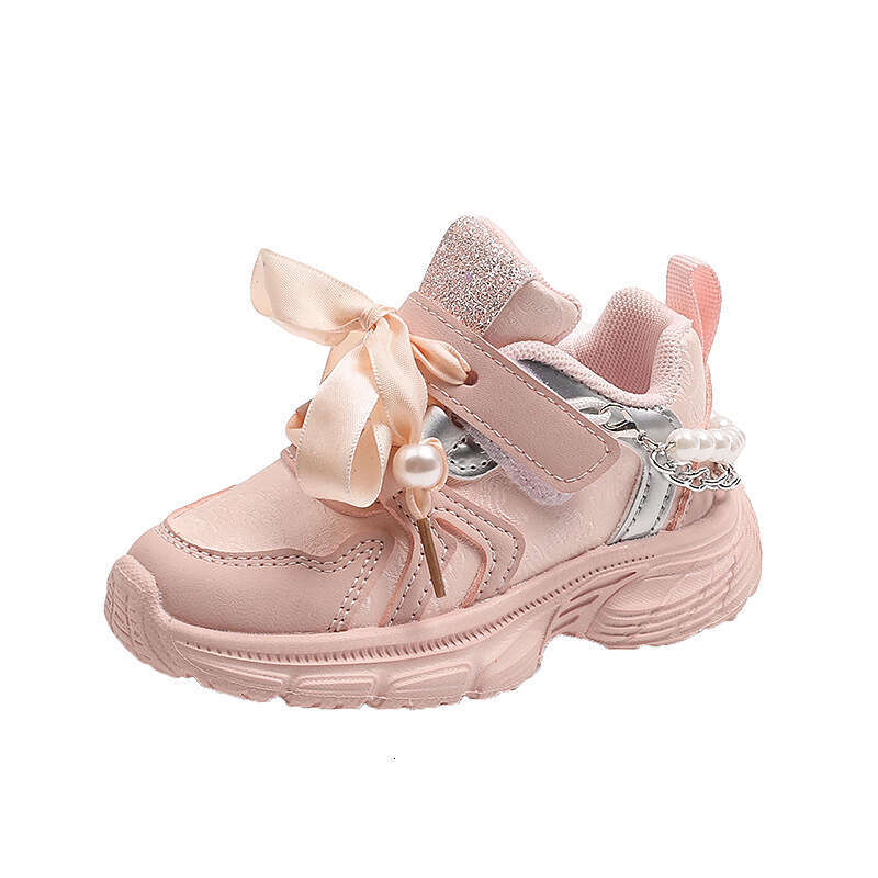 Girls' sports shoes 2024 Spring and Autumn new soft soled children's casual fashionable, breathable, dad shoes, anti slip .