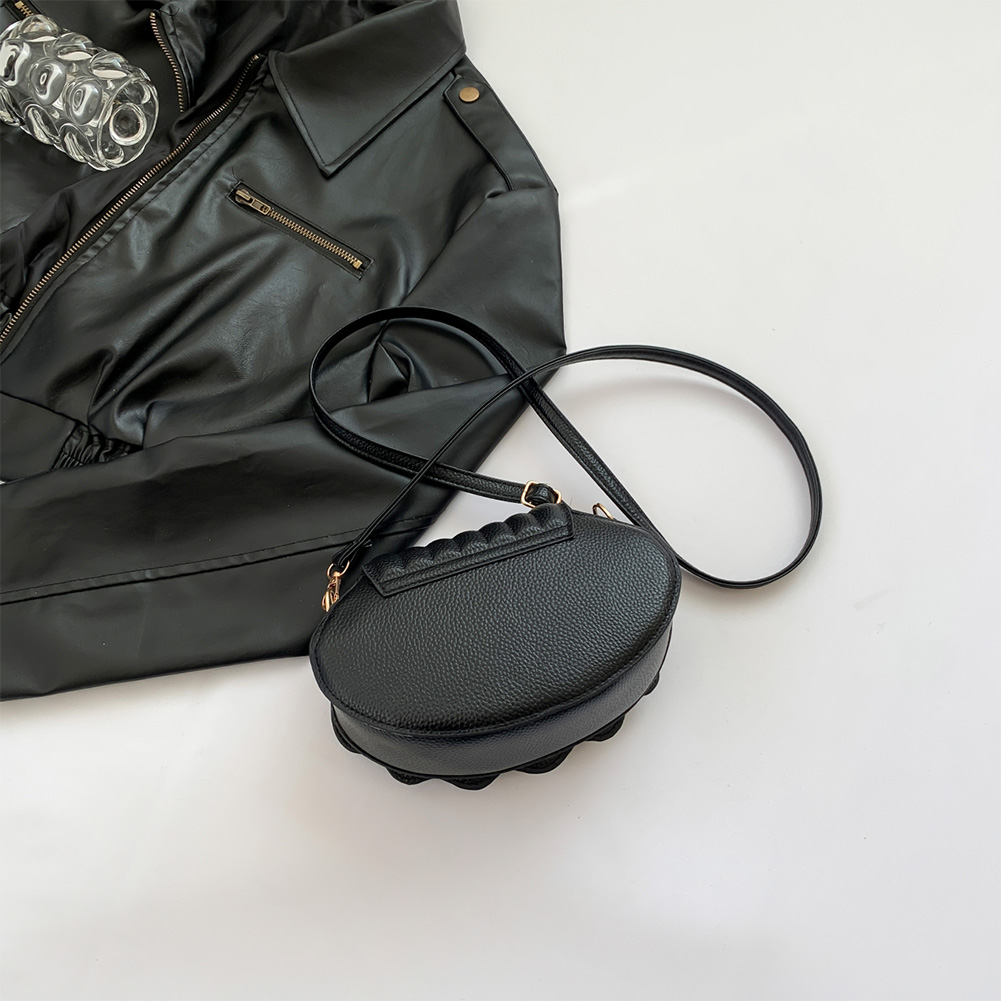Women Pearl Shell Shoulder Bag PU Leather Sea Shell Crossbody Bag Seashells Evening Bag Girls Outdoor Bag