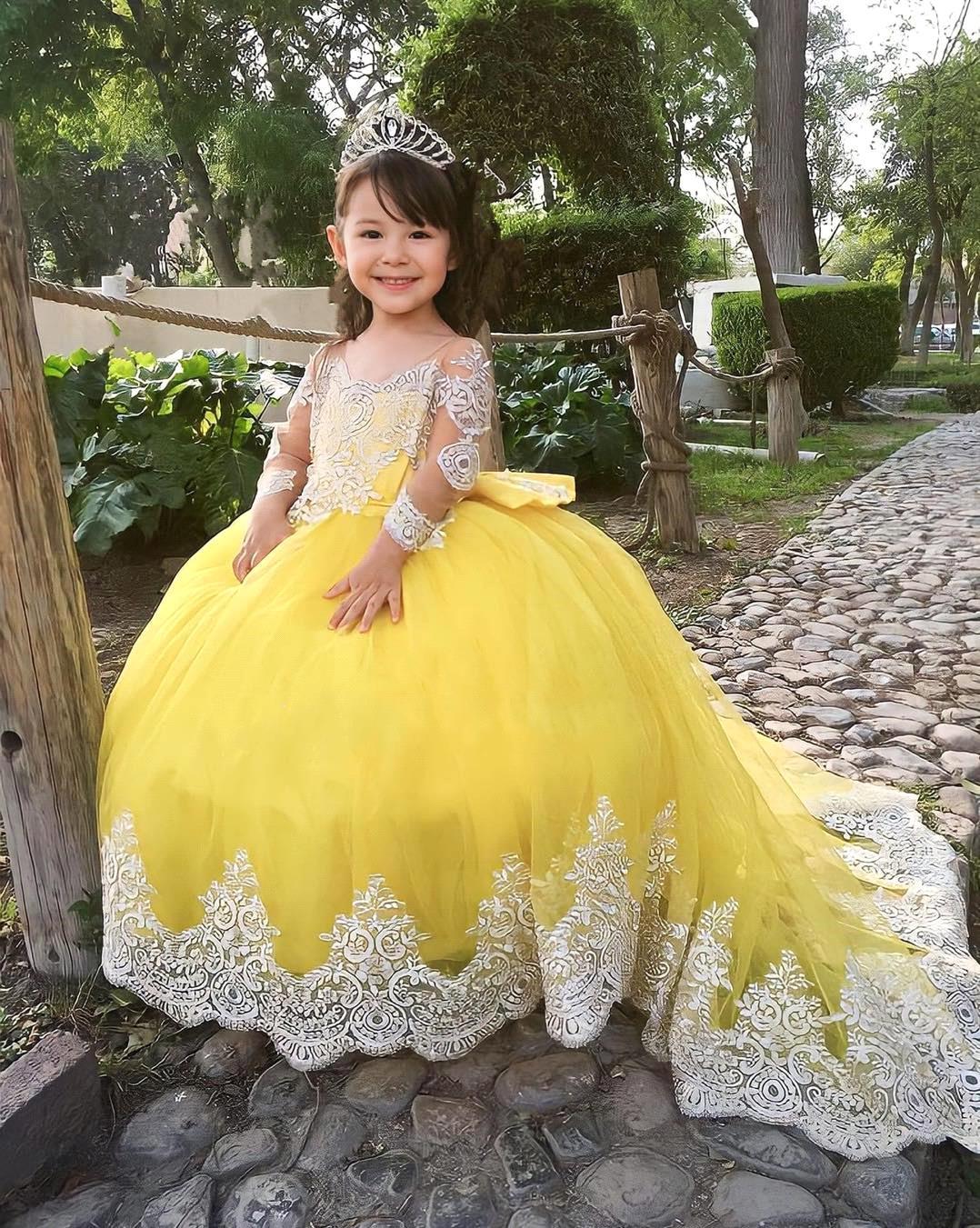 Yellow White Appliques Girls Pageant Dresses Princess A E Off Shoulder Long Sleeves With Big Bow Sash Back Wer Girl Dress Kids Birthday Party Gowns Bc