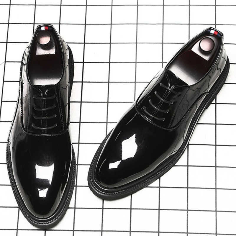 Men Dress Shoes British Fashion Patent Leather Casual Mens Shoes Pointed Business Leather Shoes Formal Dressing Shoes 241009