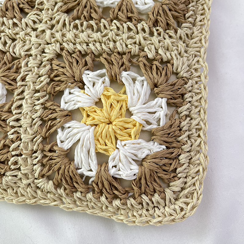Flower Straw Beach Bag Hand-woven Summer Shoulder Bag Crochet Crossbody Bag for Women Beach Picnic Vacation