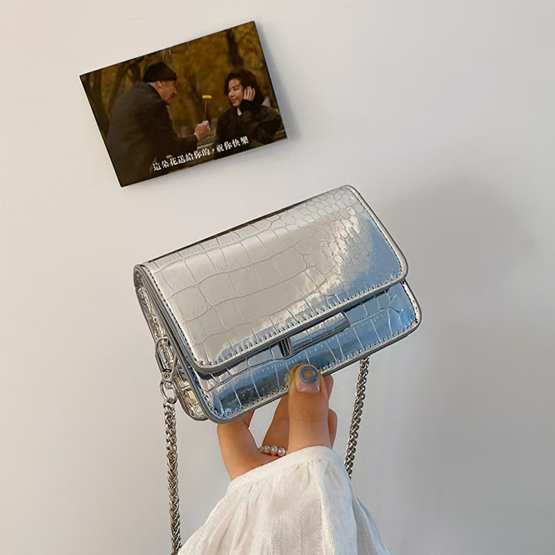 Ultra Small Summer Popular Multifunctional Designer Chain Messenger Fashionable Mini Square Handbag