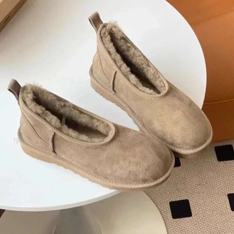 Women Fur Flats Platform Warm Snow Boots Suede Cozy New Femme Loafer Shoes 2025 Winter Short Plush Designer Botines Para Mujeres