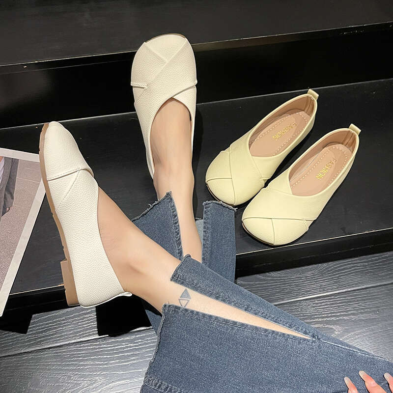 Women Slip-on Leather Loafers Ladies Casual Round Toe Cute Flats Nurse Shoes Sneakers Spring Autumn Fashion Ballet Shoes